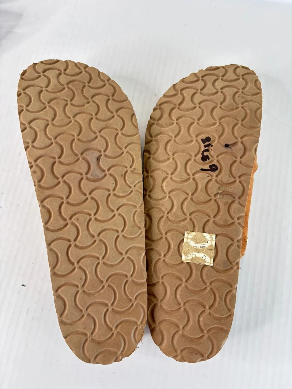 Skechers GRANOLA Arch Fit Sandals Womens Size 9 Tan Two Strap Luxe Foam Cork NEW